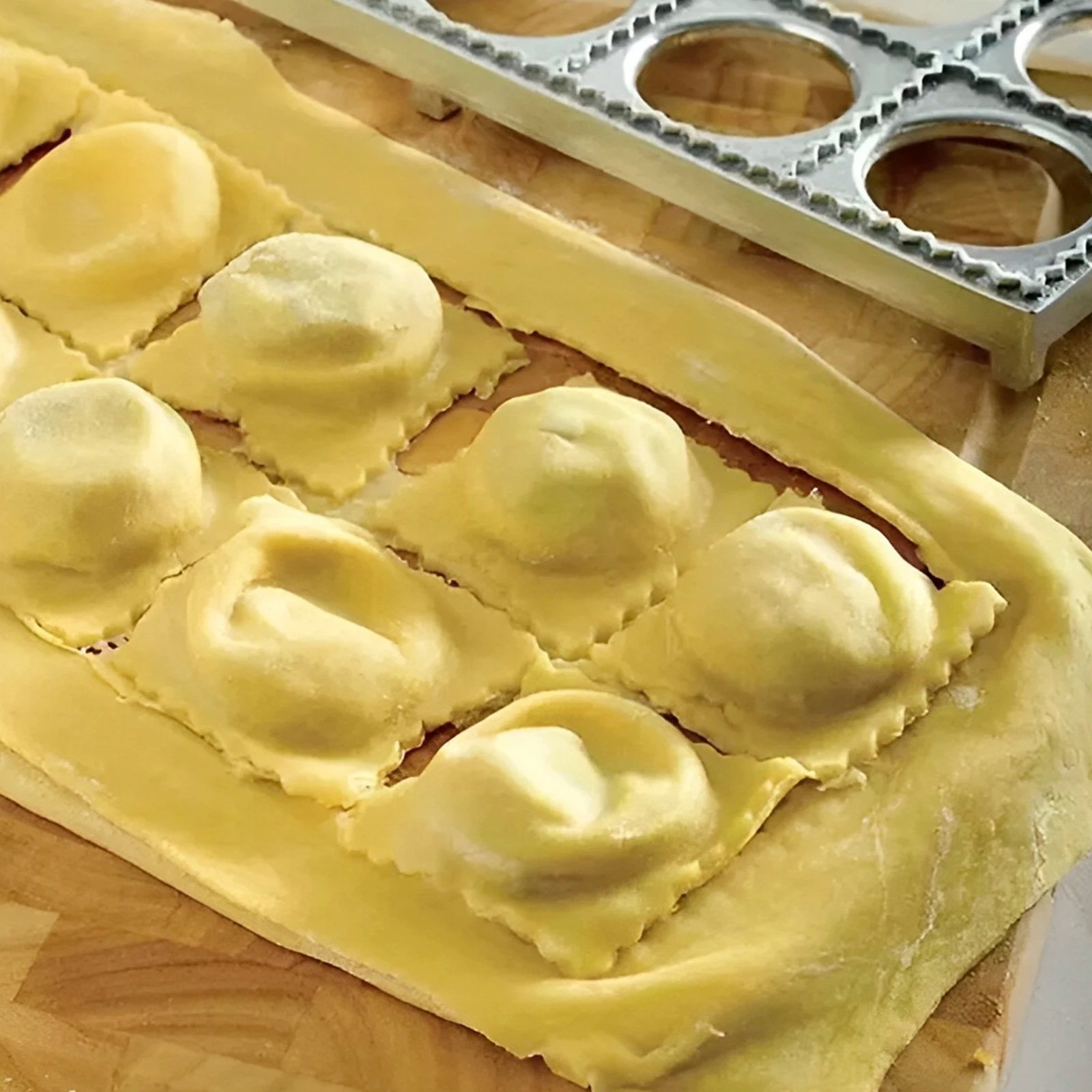 Dumpling Mold 12 Holes Ravioli - đánh giá và giá Kitchen Gadgets Sale